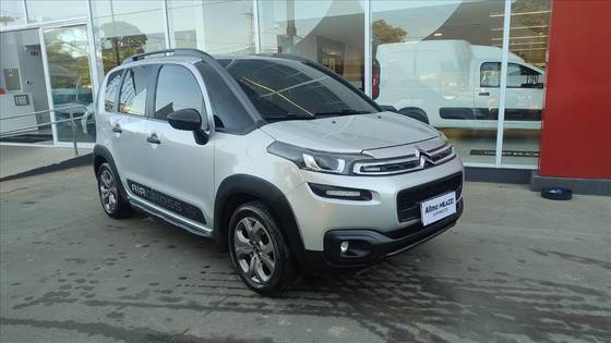 CITROËN AIRCROSS 1.6 VTI 120 FLEX LIVE EAT6 CITROËN AIRCROSS 1.6 VTI 120 FLEX LIVE EAT6